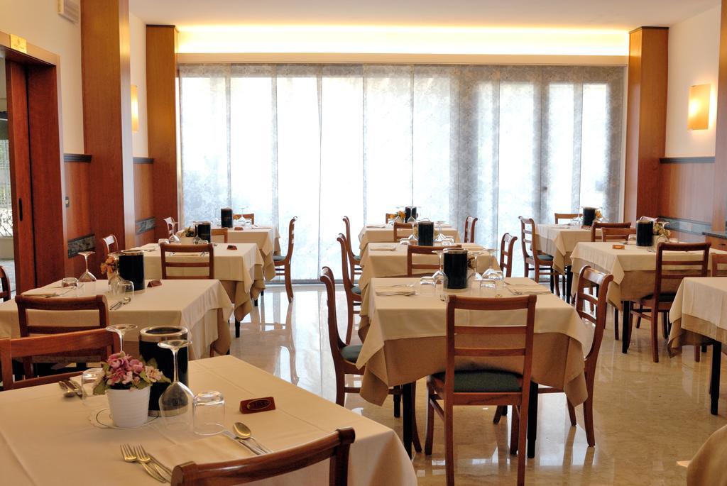 Hotel Sole Giulianova Exterior photo
